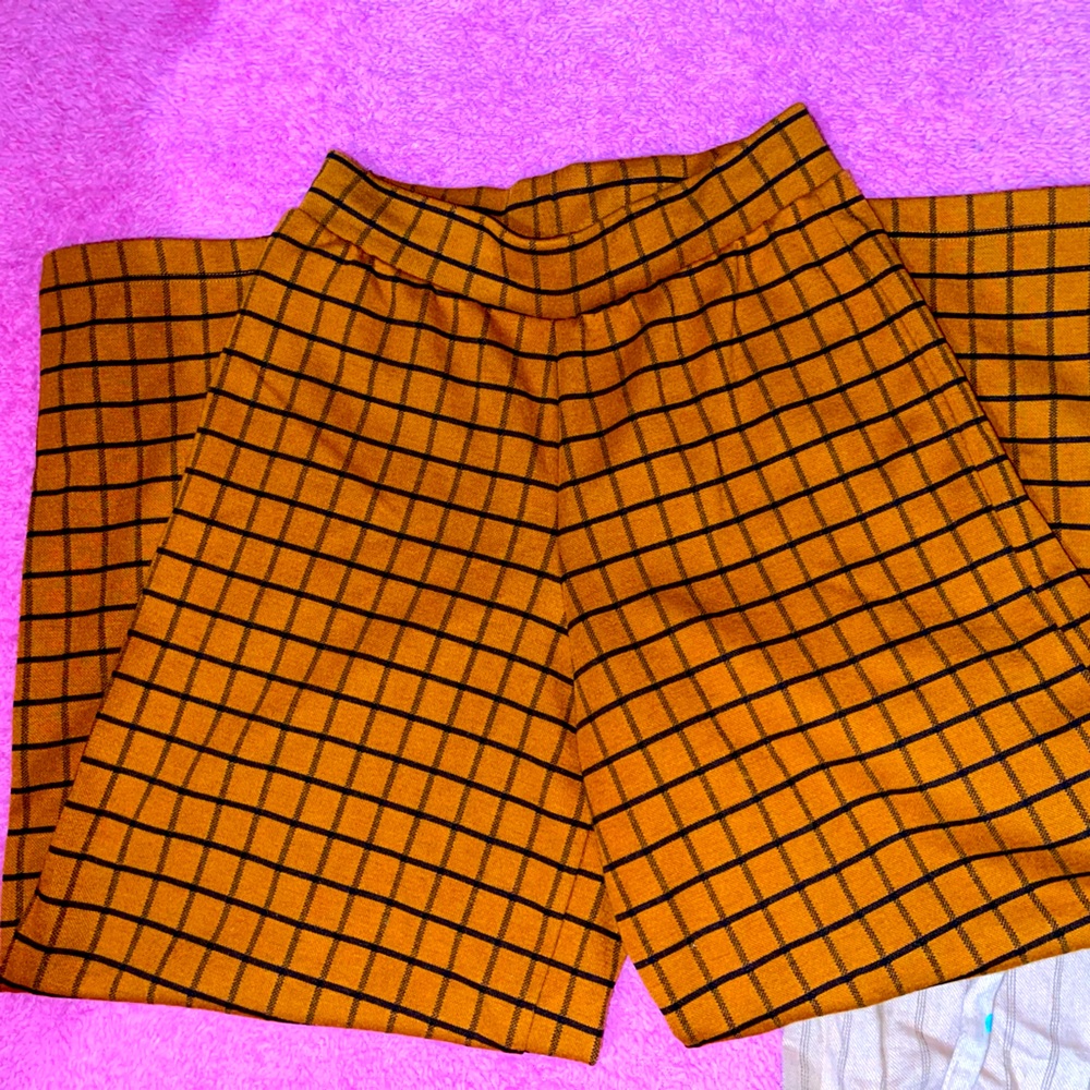 Cute pants bundle - Picture 2 of 4
